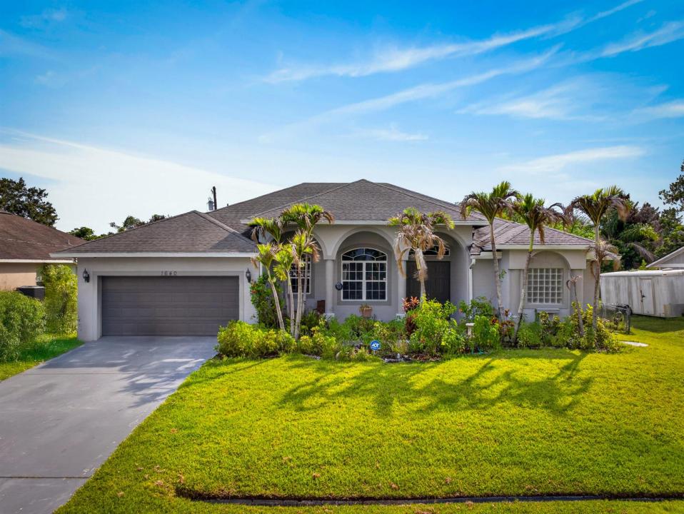 1640 SW Burlington Street, Port St. Lucie, פלורידה 34984, ארצות הברית של אמריקה