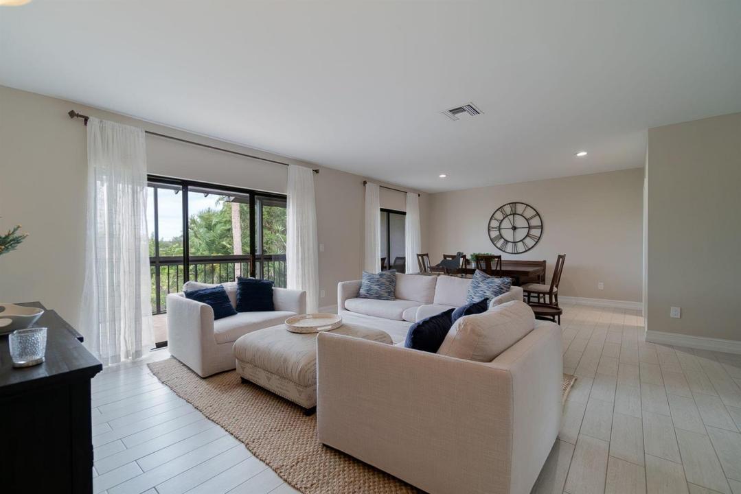 11355 Pond View Drive D203, Wellington, Flórida 33414, Estados Unidos