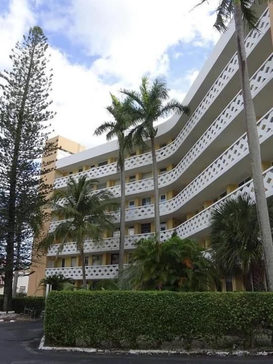 2400 NE 9th Street 402, Fort Lauderdale, Florida 33304, Stati Uniti