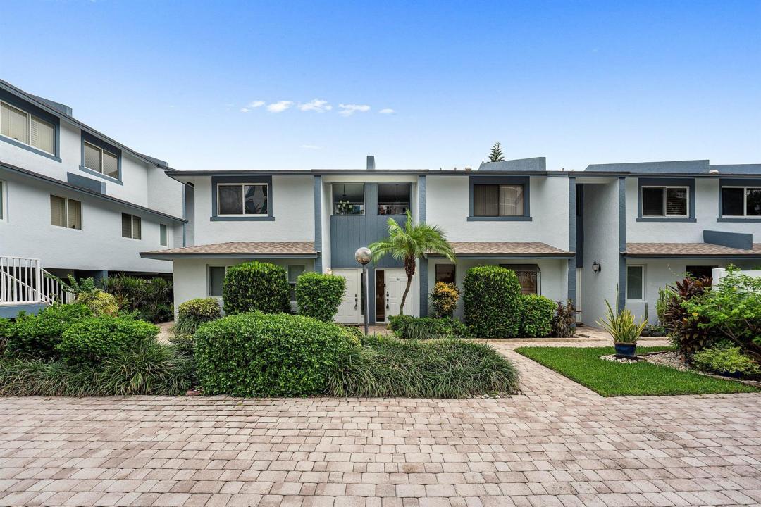 3409 SE 8th Street 6, Pompano Beach, Florida 33062, Stati Uniti
