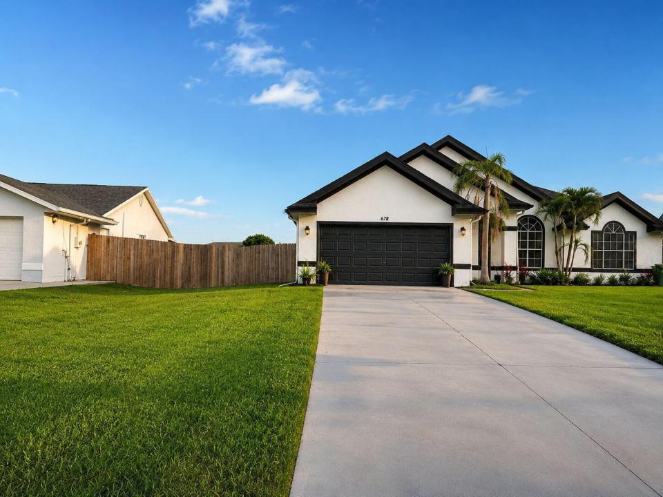 678 SW Pueblo Terrace, Port St. Lucie, Floride 34953, États-Unis