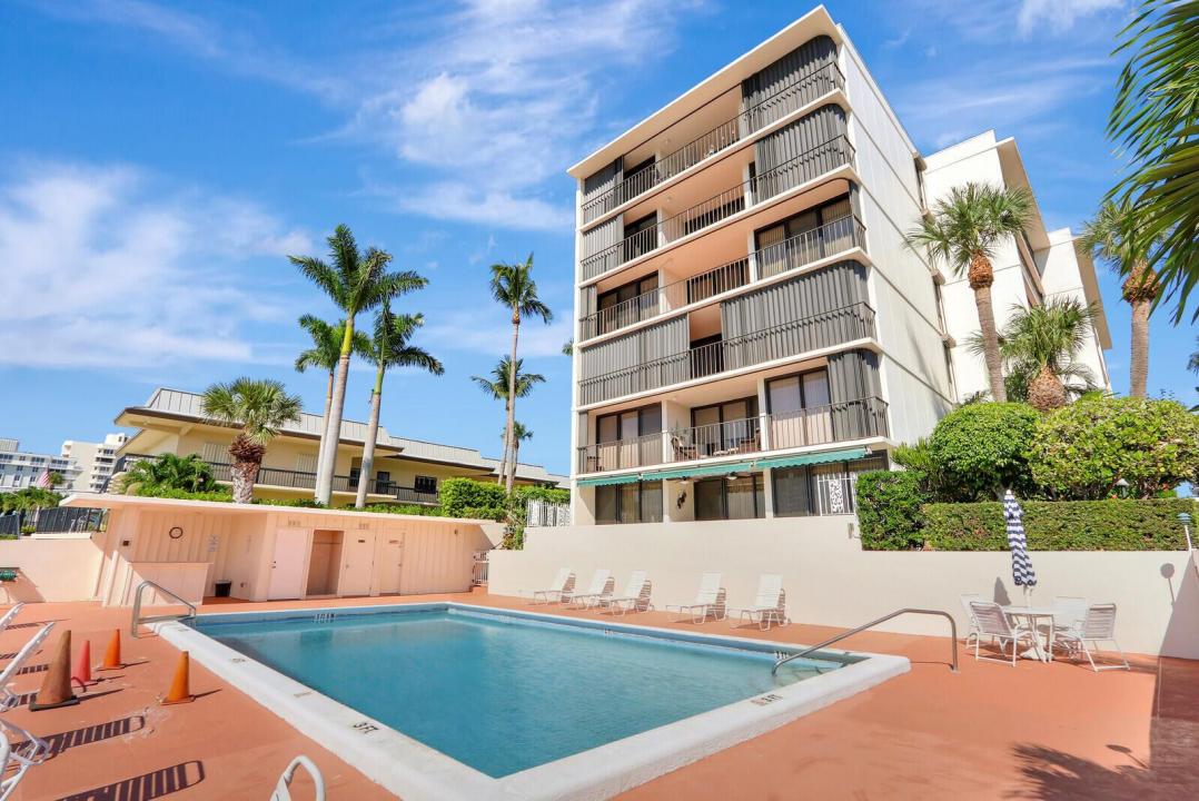 225 Beach Road 204, Tequesta, Florida 33469, USA