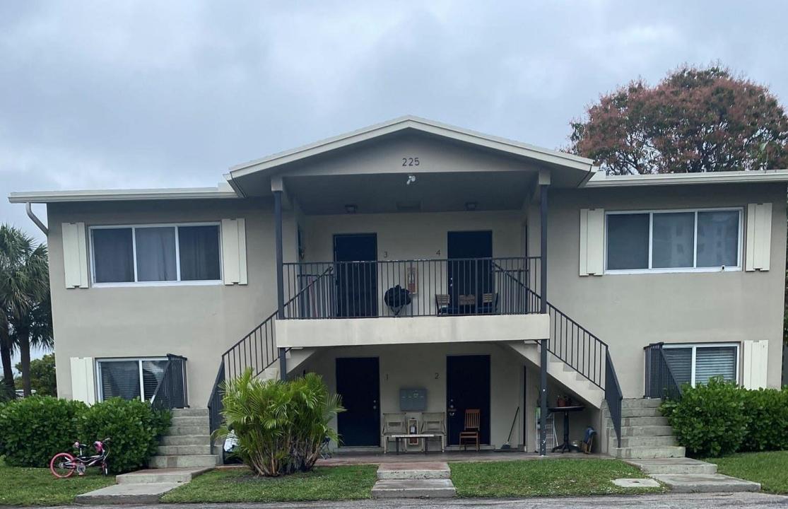 225 SW 7th Street 101, Boca Raton, Florida 33432, USA