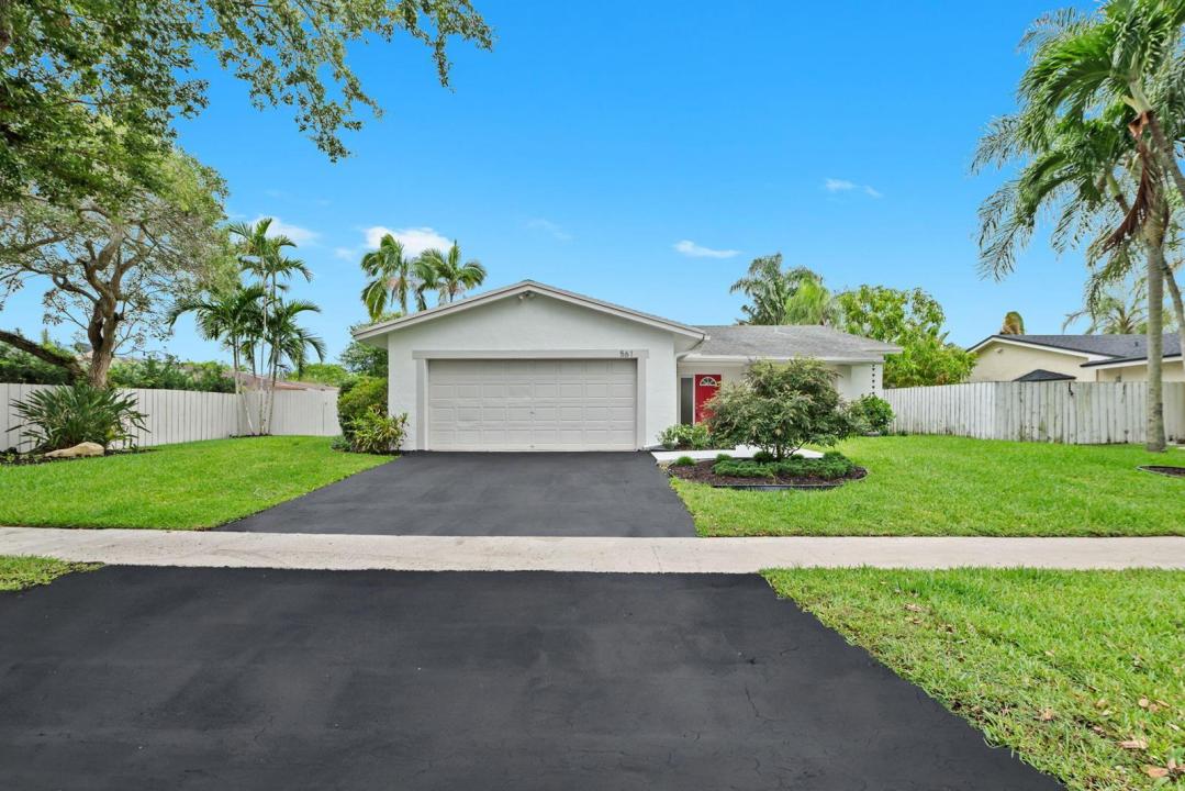 561 SW 168th Terrace, Weston, Floride 33326, États-Unis
