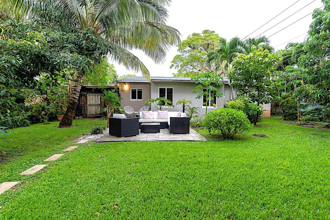 1401 NE 17th Way, Fort Lauderdale, Florida 33304, USA