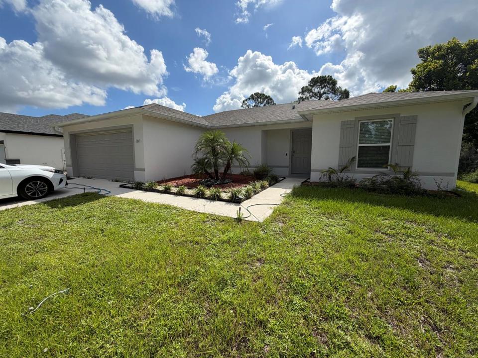 1001 Happiness SW Avenue, Palm Bay, Floride 32908, États-Unis