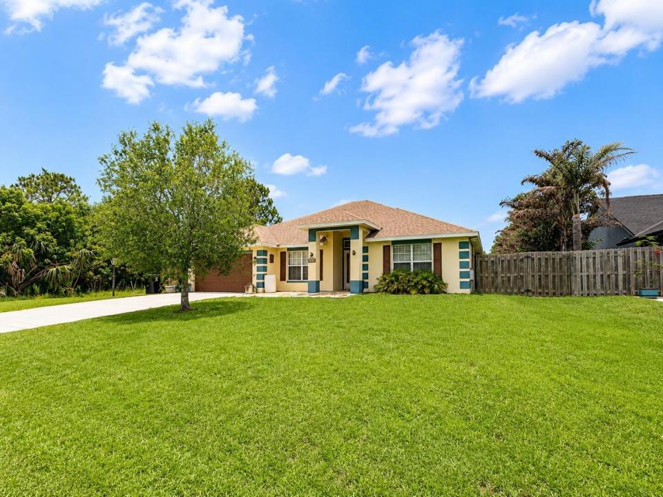 1612 SW Rutland Street, Port St. Lucie, Florida 34987, Stati Uniti