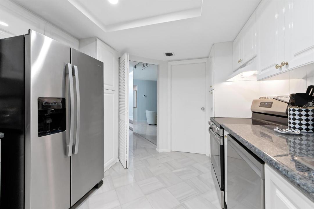 1900 Consulate Place 1004, West Palm Beach, Floride 33401, États-Unis