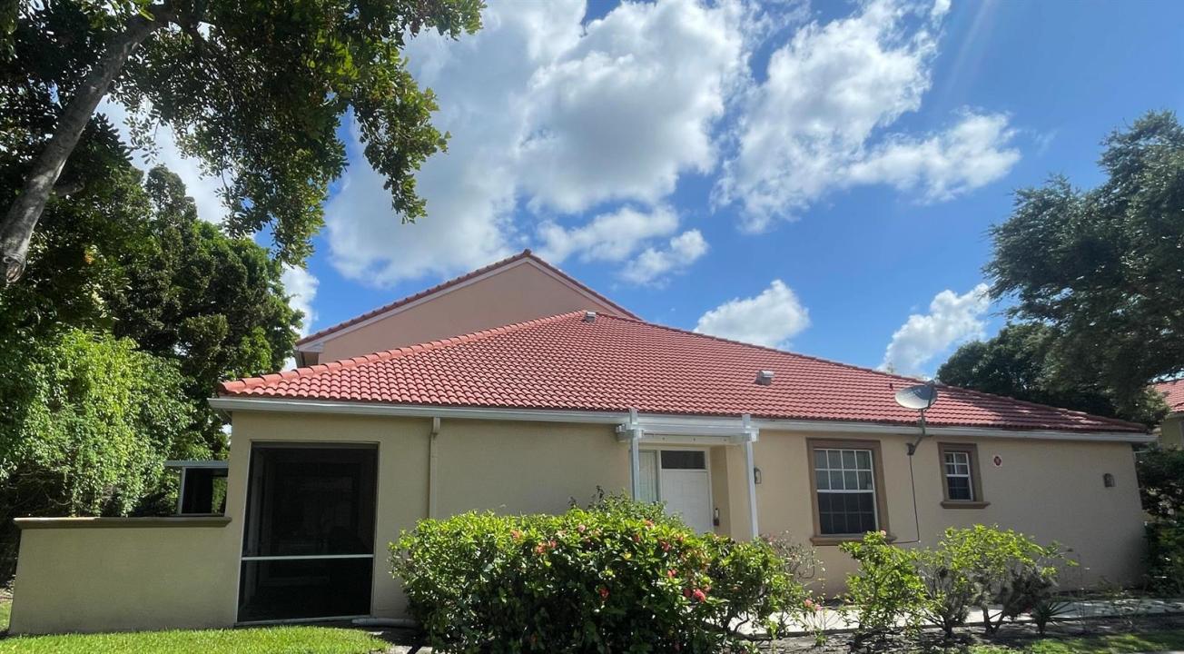 9858 Royal Palm Boulevard 3-14, Coral Springs, Floride 33065, États-Unis