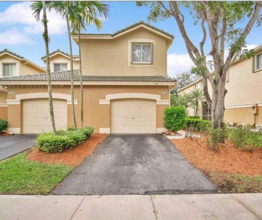 2166 Hacienda Terrace, Weston, Floride 33327, États-Unis