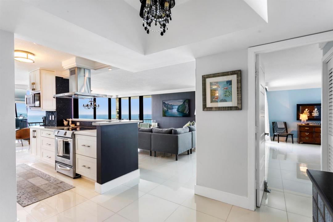 5510 N Ocean Drive 12a, Singer Island, Florida 33404, USA