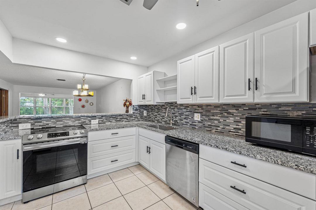 2638 Gately E Drive 125, West Palm Beach, Floride 33415, États-Unis