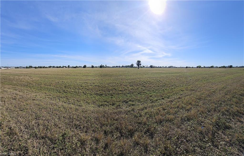 2016 NE 17th Terrace, Cape Coral, Floride 33909, États-Unis