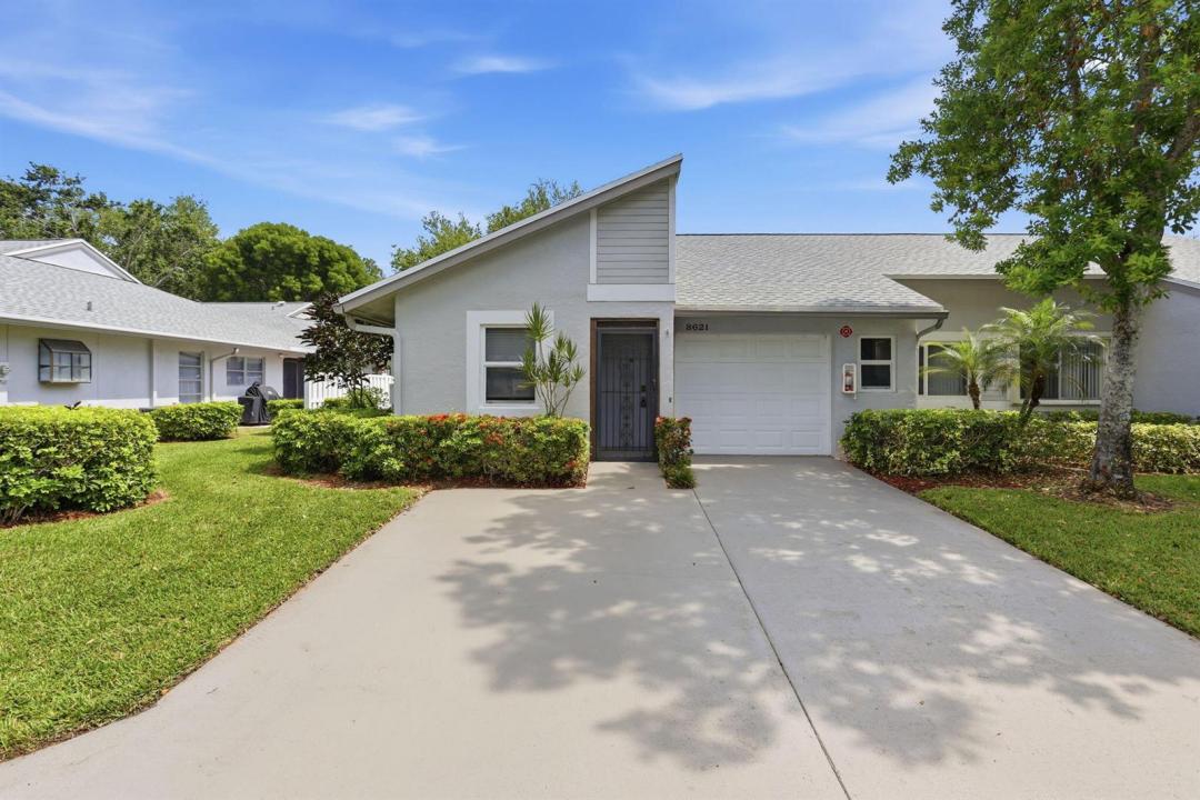 8621 Jasmine Way, Boca Raton, Florida 33496, USA