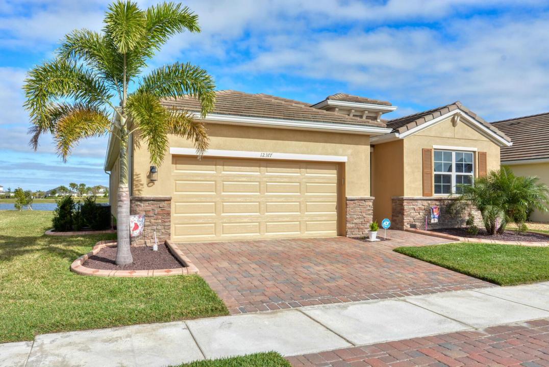 12377 SW Arabella Drive, Port St. Lucie, Floride 34987, États-Unis
