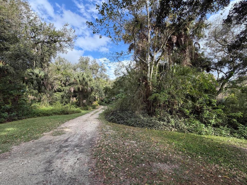 535 SE 80th Avenue, Okeechobee, Florida 34974, USA