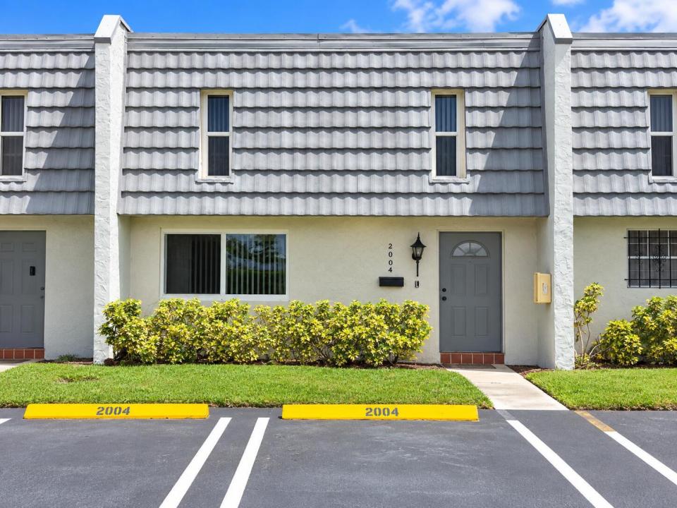 2004 NW 38th Terrace 803, Lauderdale Lakes, Floride 33311, États-Unis