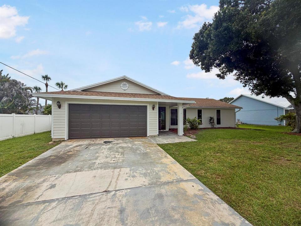 2305 SW Fern Circle, Port St. Lucie, Флорида 34953, Соединенные Штаты