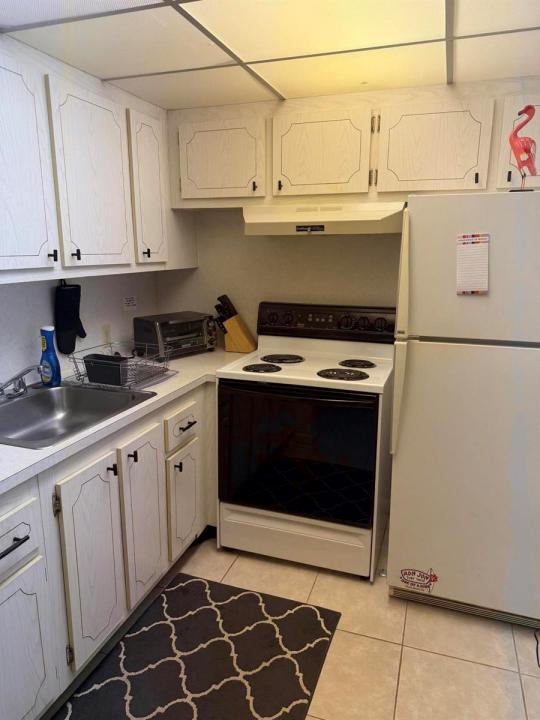 469 Mansfield L L, Boca Raton, Florida 33434, USA