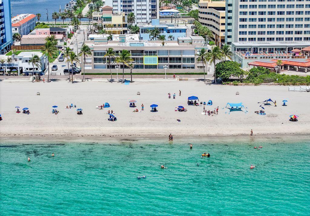 201 Van Buren Street 205, Hollywood, Floride 33019, États-Unis