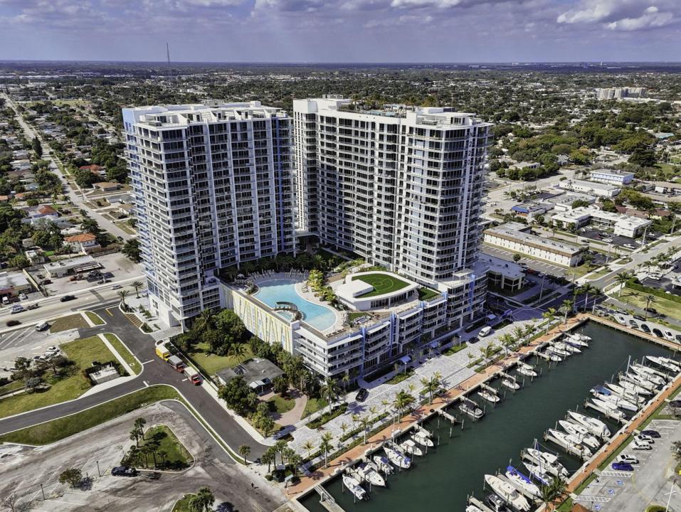 220 Lake Shore Drive 613, Lake Park, Floride 33403, États-Unis