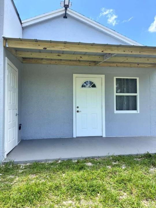 9024 Apache Boulevard A, Loxahatchee, Floryda 33470, USA