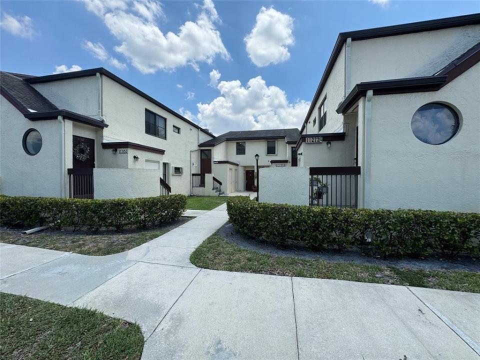 11318 Taft Street, Pembroke Pines, Floride 33026, États-Unis