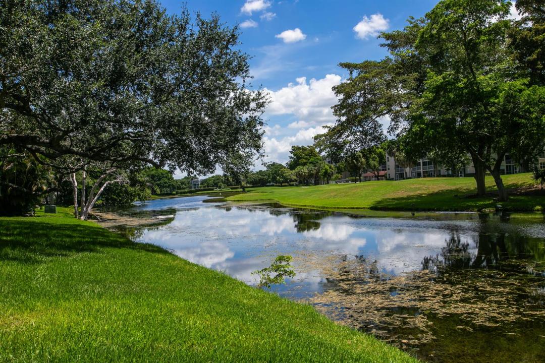 9441 Live Oak Place 106, Davie, Floride 33324, États-Unis