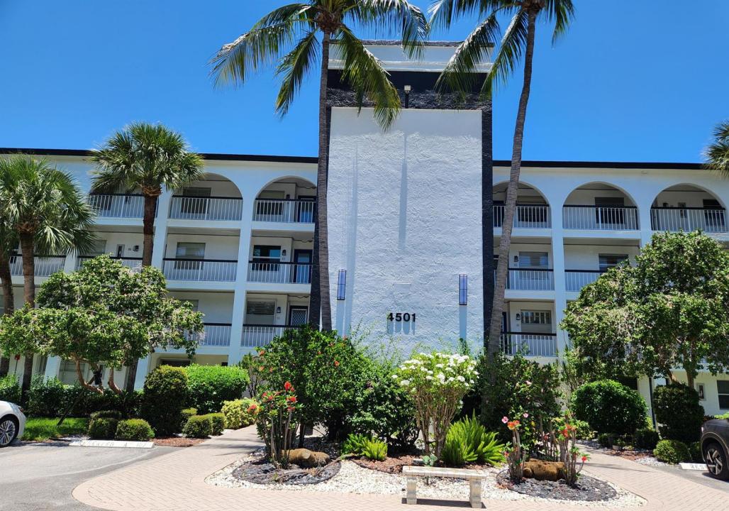4501 Martinique Way C2, Coconut Creek, Floride 33066, États-Unis
