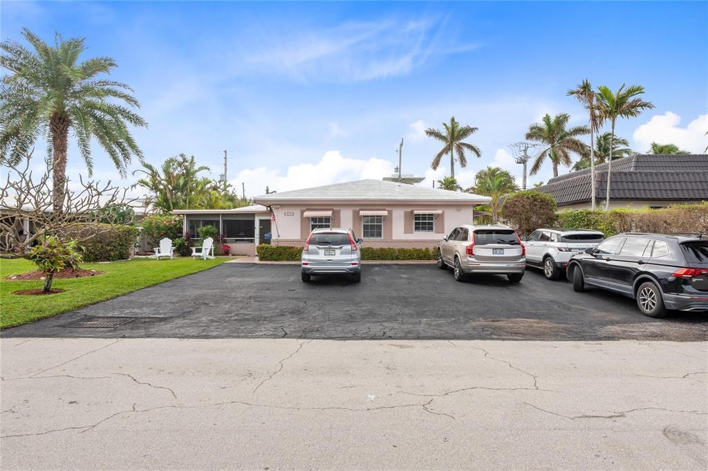 242 Neptune Avenue, Lauderdale By The Sea, Florida 33308, USA
