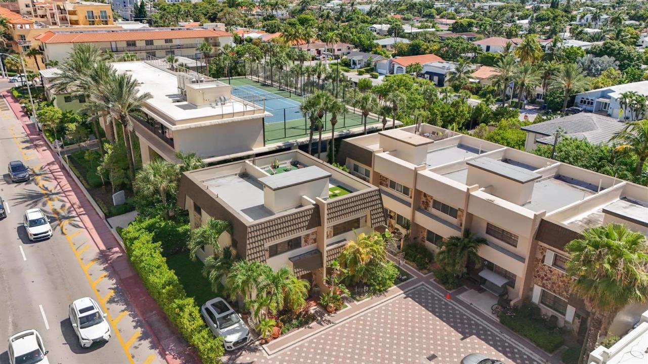8956 Collins Avenue 4, Surfside, Floride 33154, États-Unis