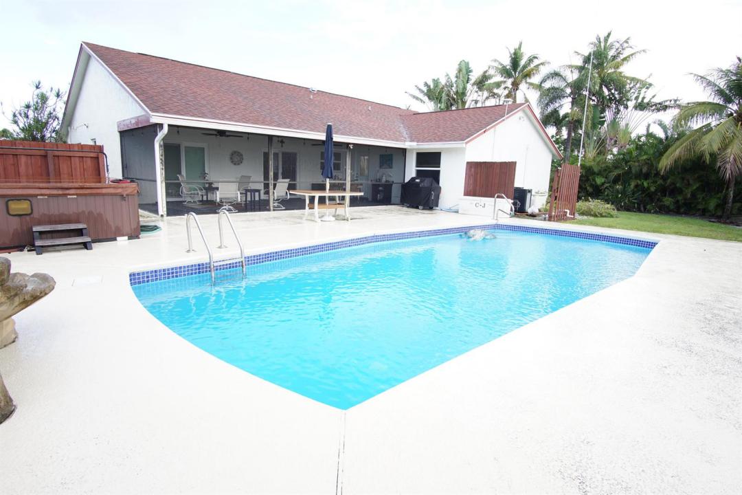 7561 Nemec N Drive, Lake Clarke Shores, Flórida 33406, Estados Unidos