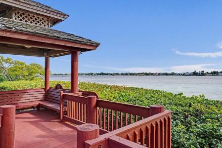 107 Half Moon Circle H1, Hypoluxo, Florida 33462, USA