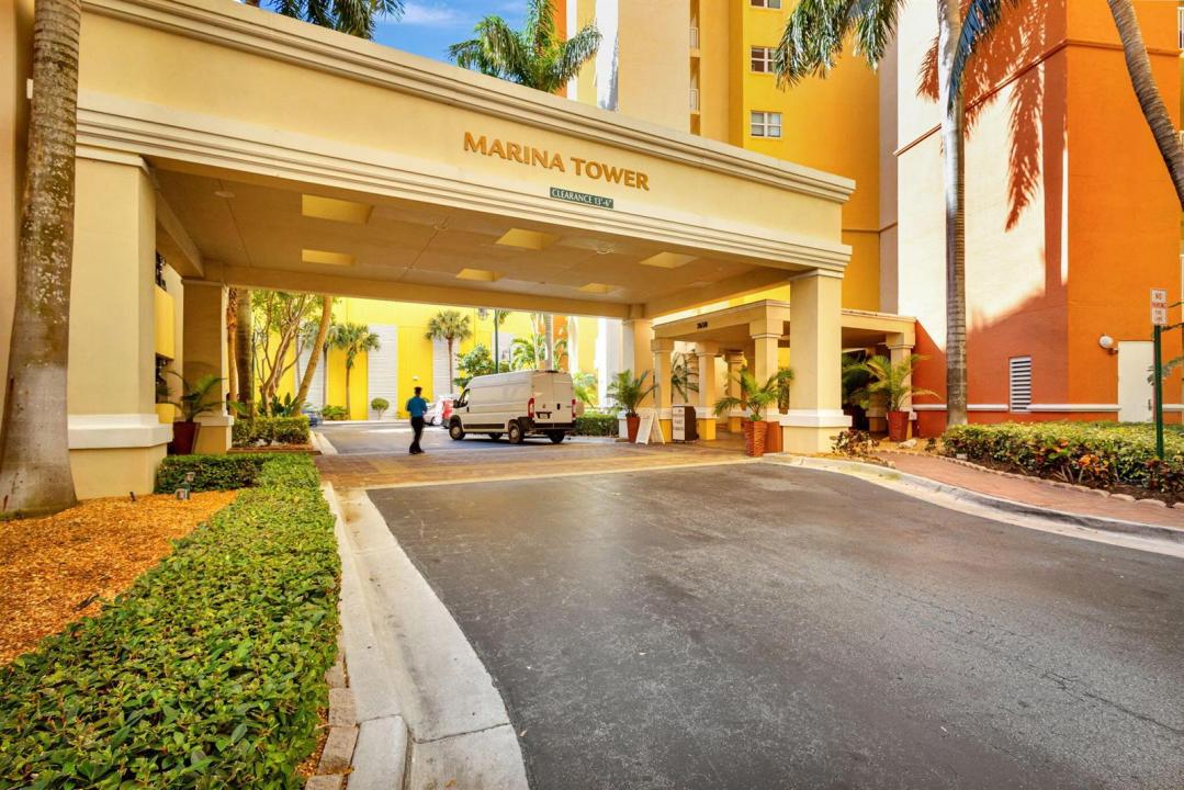 2650 Lake Shore Drive 1005, Riviera Beach, Floride 33404, États-Unis