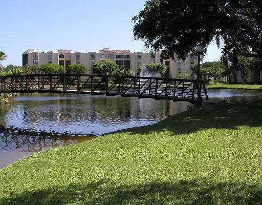 825 Egret Circle 206, Delray Beach, Florida 33444, USA
