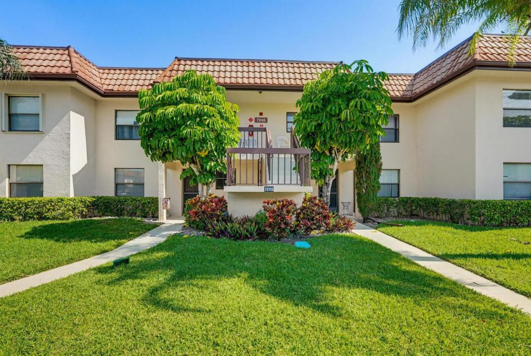 7245 Golf Colony Court 204, Lake Worth, Floride 33467, États-Unis