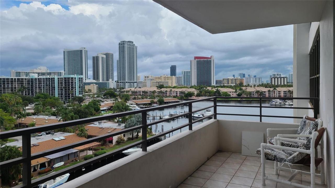 2500 Parkview Drive 802, Hallandale Beach, Florida 33009, USA