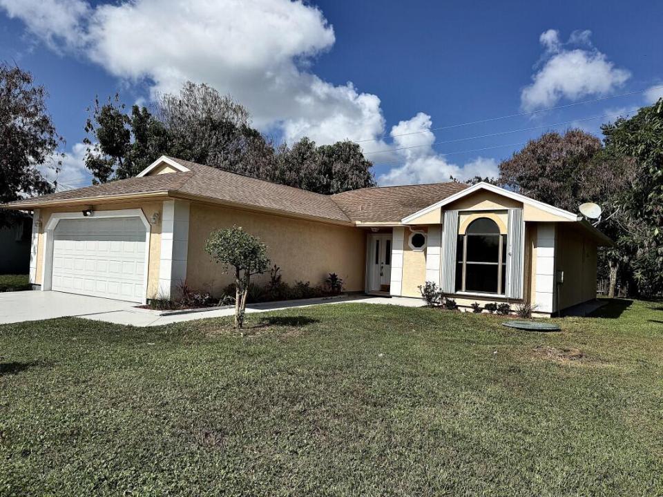 3053 SE Wake Road, Port St. Lucie, Floride 34984, États-Unis