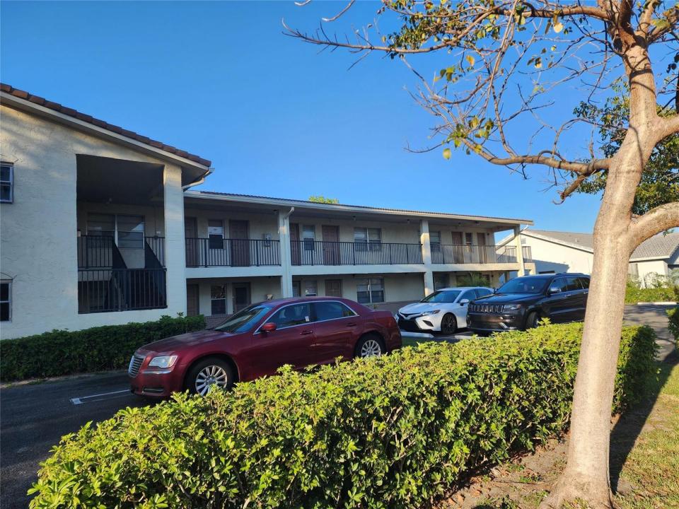 8705 NW 38th Drive 7b, Coral Springs, Floride 33065, États-Unis