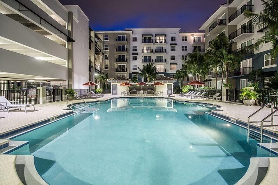 1690 Renaissance Commons Boulevard 1404, Boynton Beach, Florida 33426, USA