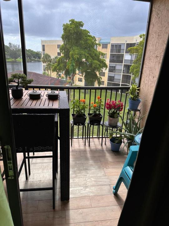 6575 W Oakland Park Boulevard 417, Lauderhill, Floride 33313, États-Unis