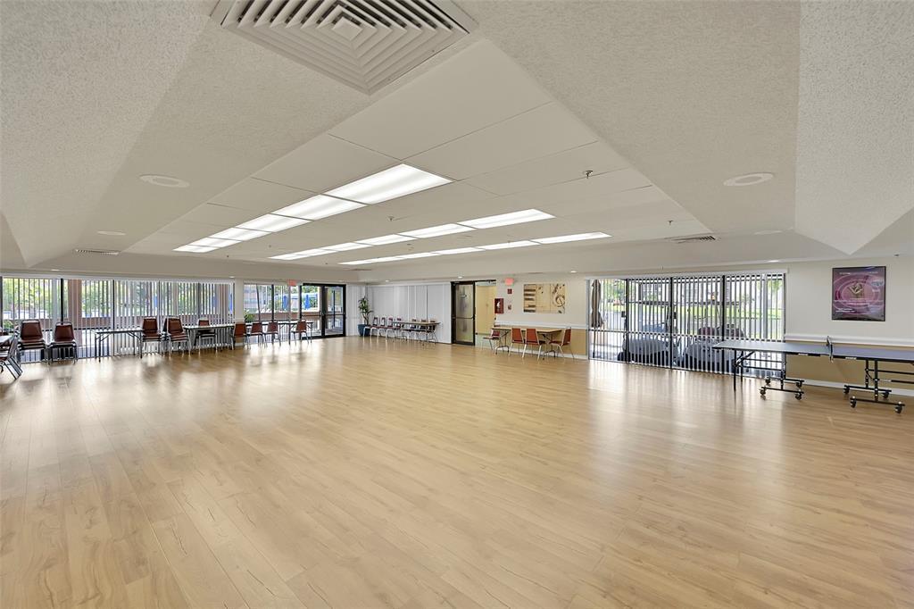 2521 NW 104th Avenue 104, Sunrise, Floride 33322, États-Unis