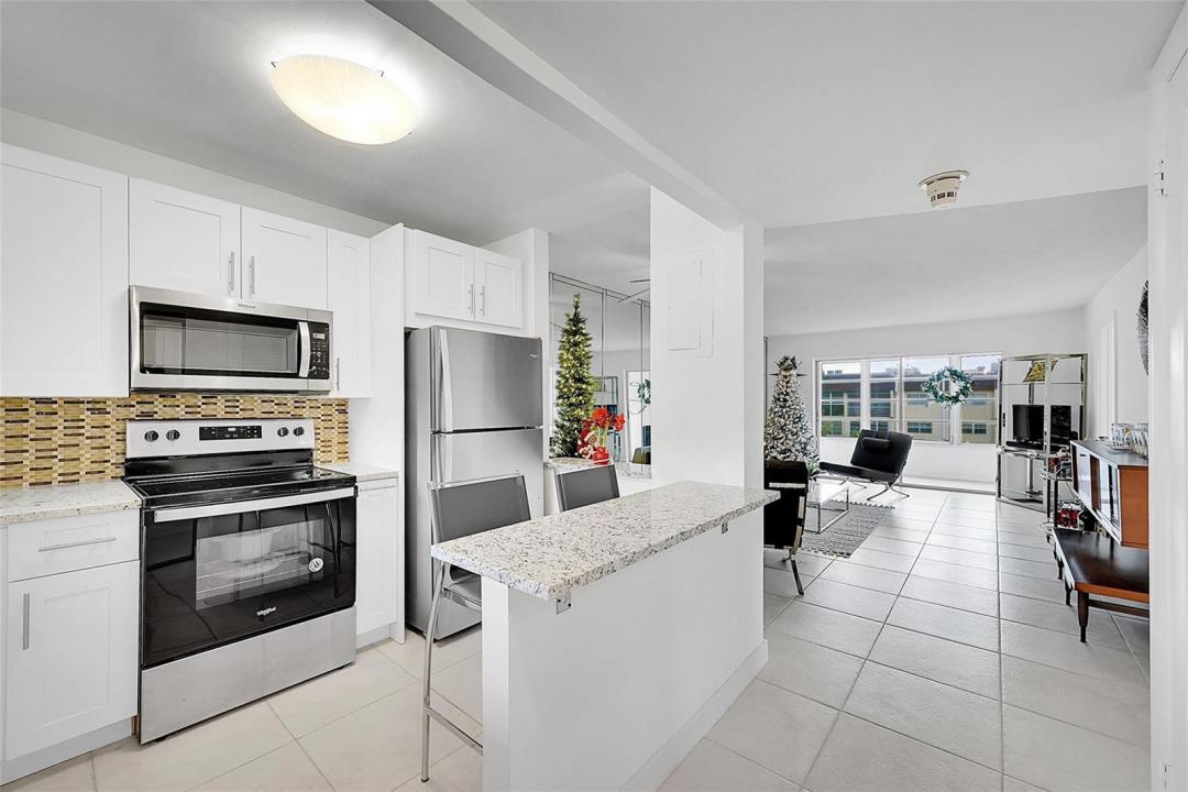 2780 N Pine Island Road 312, Sunrise, Florida 33322, Stati Uniti