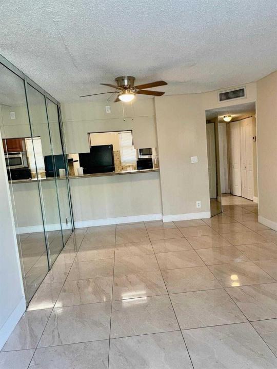 9905 Twin Lakes Drive 26-g, Coral Springs, Florida 33071, Stati Uniti