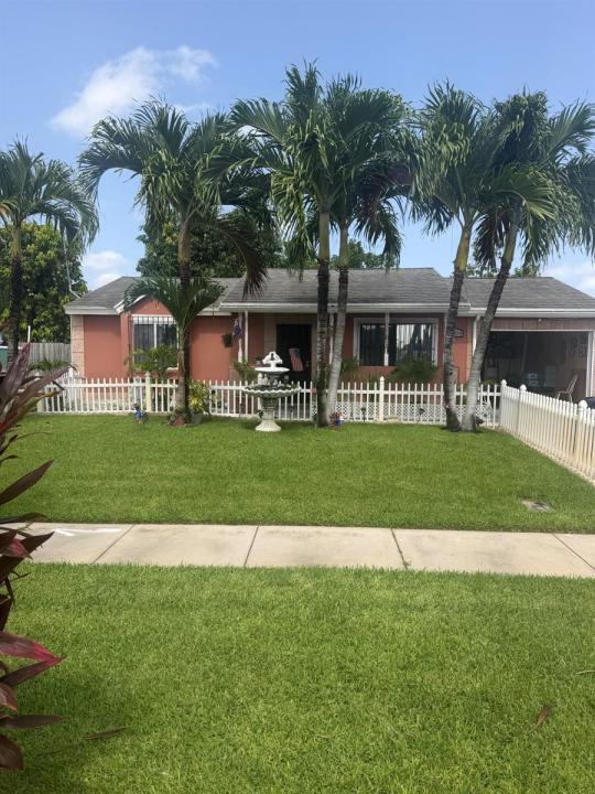 1304 Donwoods Lane, Royal Palm Beach, Floride 33411, États-Unis