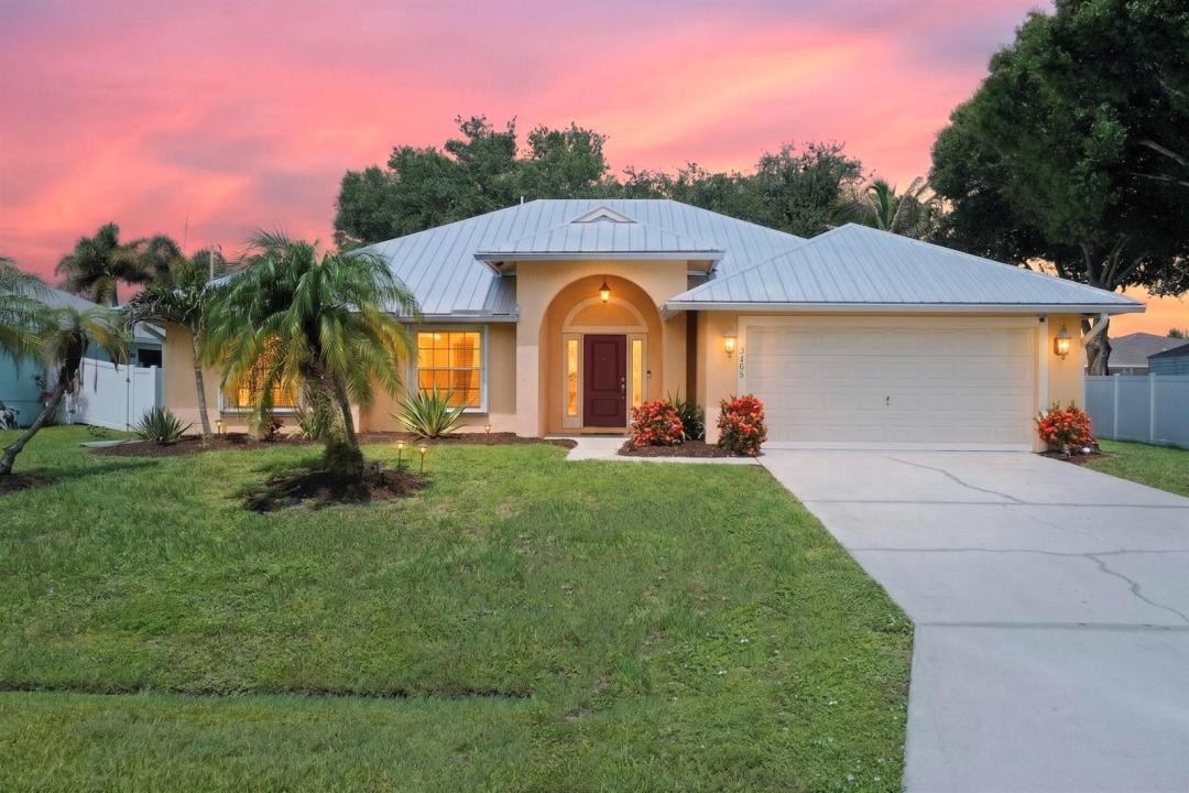3408 SW Funtuna Street, Port St. Lucie, Florida 34953, USA