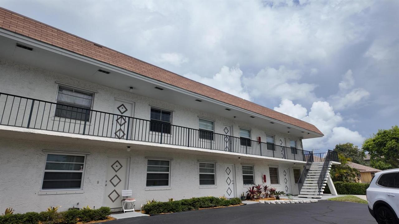 227 Castlewood Drive 207, North Palm Beach, Floride 33408, États-Unis