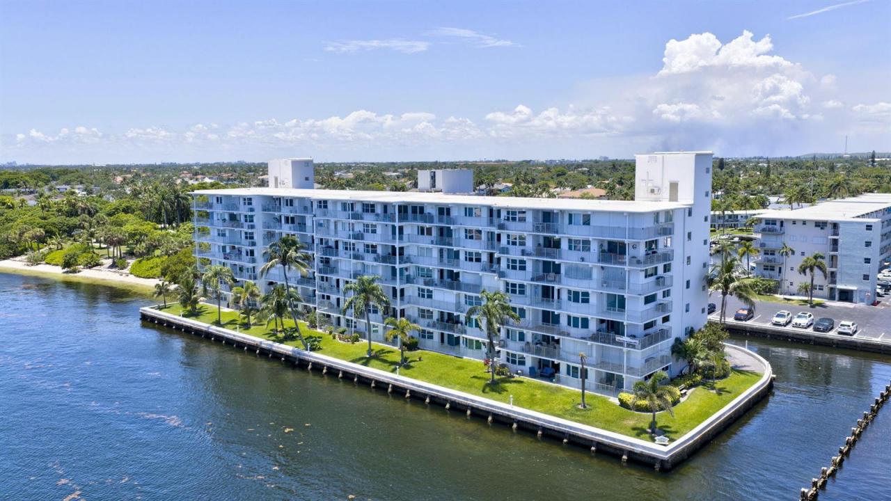 1536 SE 15th Court 704, Deerfield Beach, Floride 33441, États-Unis