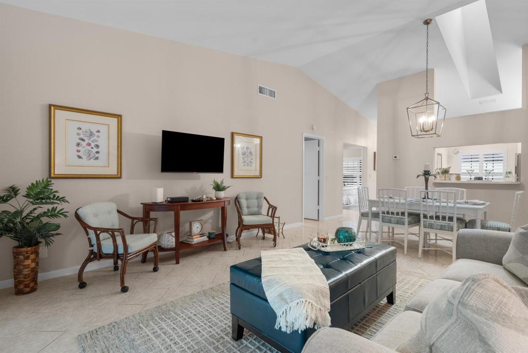 1544 SW Silver Pine Way 104f, Palm City, Florida 34990, Stati Uniti