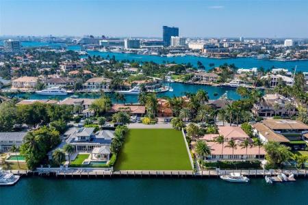 2455 Del Lago Drive, Fort Lauderdale, Florida 33316